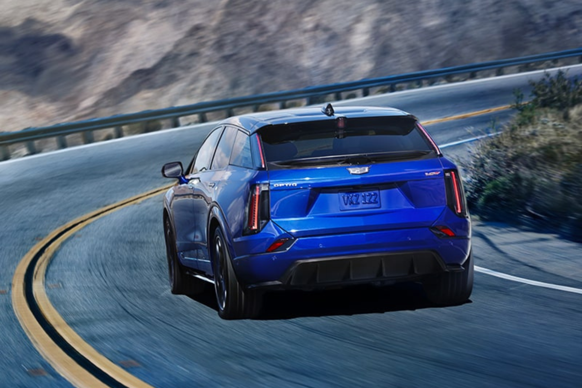 Cadillac  OPTIQ‑V vu arrière